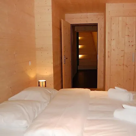 Plan Fey Sleeps 14 Wifi